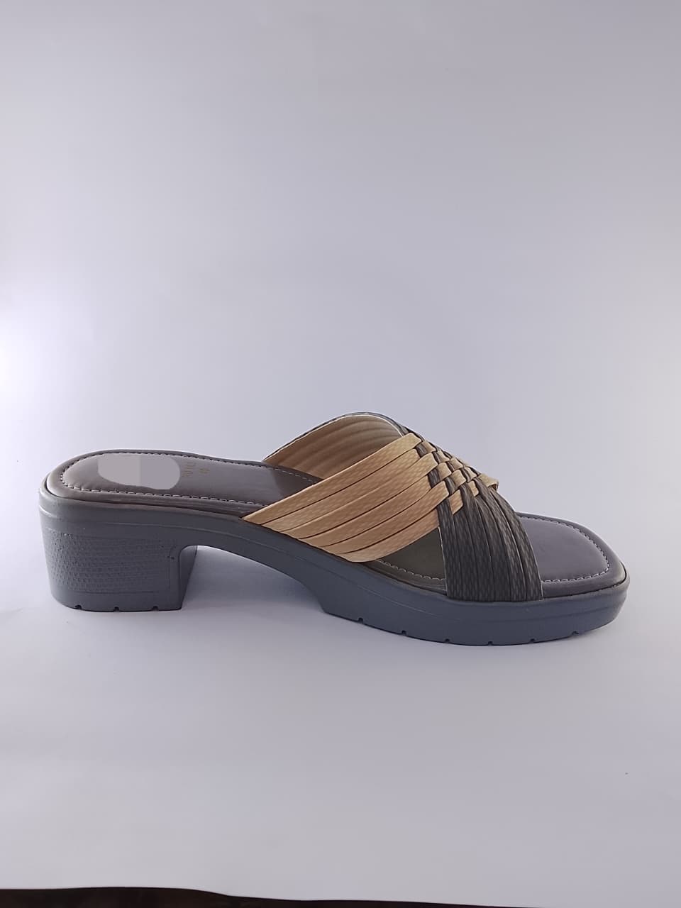 grey sparker slipper